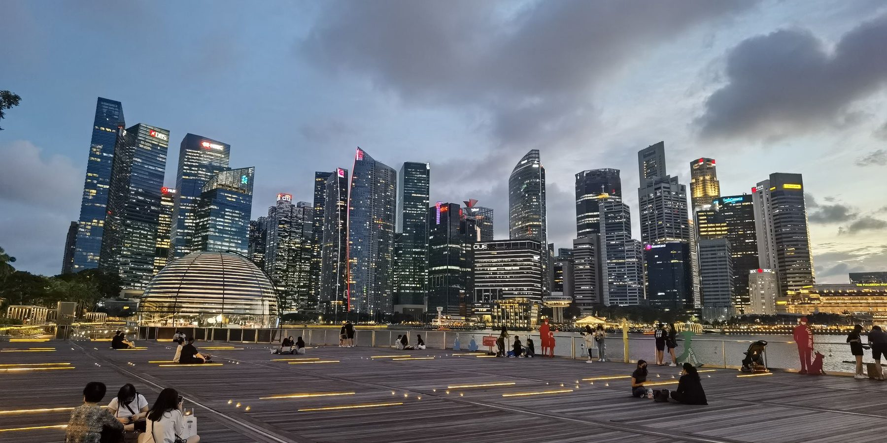 Marina Bay, Singapore, at dusk